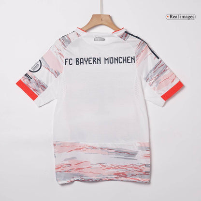Męska Koszulka Wyjazdowa Bayern Munich UPAMECANO #2 Wersja Piłkarska 2025/26 - Slim Fit - Topowe Koszulki Pilkarskie Sklep Internetowy