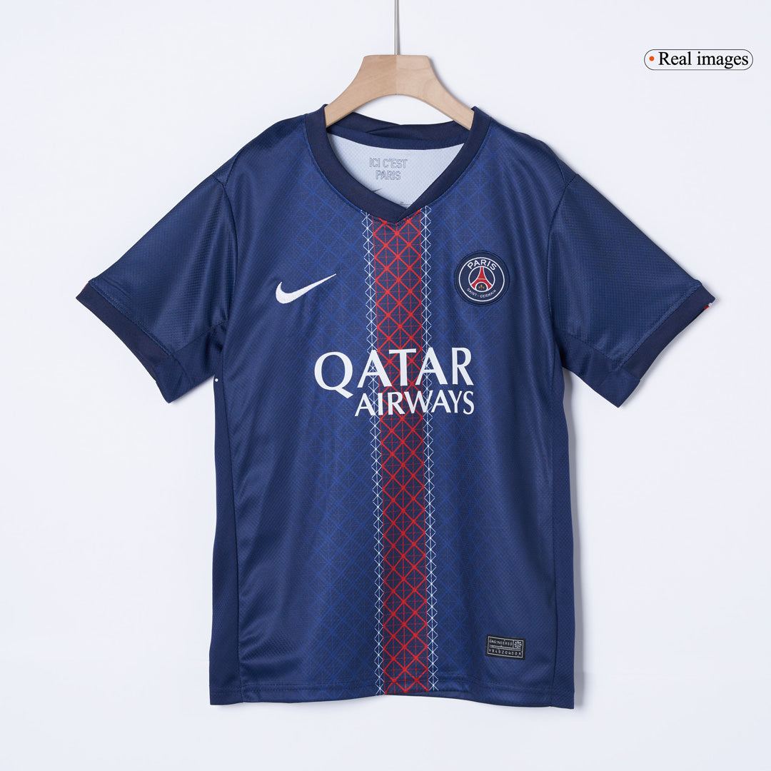 Dziecięcy Zestaw Domowa PSG (Koszulka + Spodenki + Skarpety) 2025/26