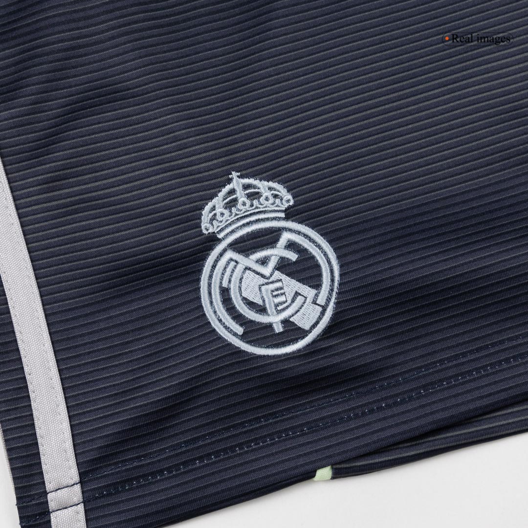 Dziecięcy Zestaw Wyjazdowa Real Madrid (Koszulka + Spodenki + Skarpety) 2025/26 [PREMIUM]