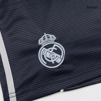 Dziecięcy Zestaw Wyjazdowa Real Madrid (Koszulka + Spodenki + Skarpety) 2025/26 [PREMIUM]