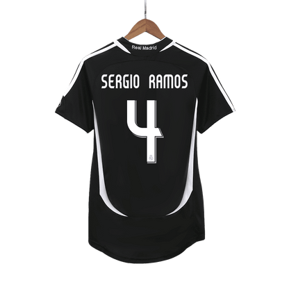 Męska Koszulka Retro Wyjazdowa Real Madrid SERGIO RAMOS #4 2006/07 - Topowe Koszulki Pilkarskie Sklep Internetowy