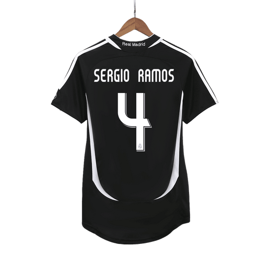 Męska Koszulka Retro Wyjazdowa Real Madrid SERGIO RAMOS #4 2006/07 - Topowe Koszulki Pilkarskie Sklep Internetowy