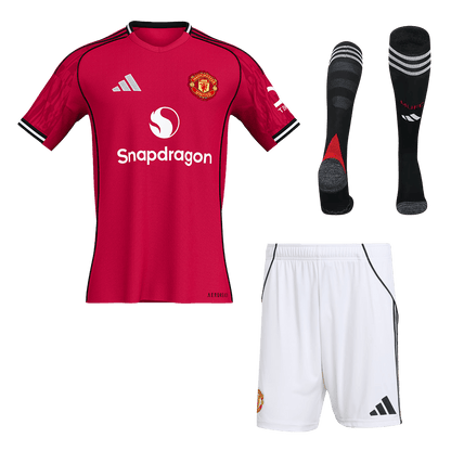 Męski Zestaw Domowa Manchester United (Koszulka + Spodenki + Skarpety) 2025/26 [PREMIUM]