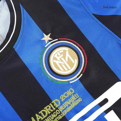 Męska domowa koszulka piłkarska Retro 2009/10 Inter Mediolan - UCL Final - Topowe Koszulki Pilkarskie Sklep Internetowy
