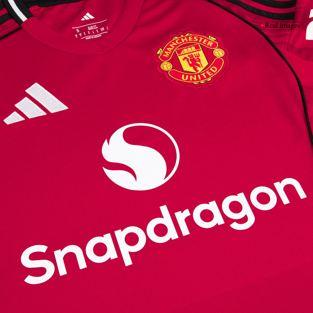 Męski Zestaw Domowa Manchester United (Koszulka + Spodenki + Skarpety) 2025/26 [PREMIUM]