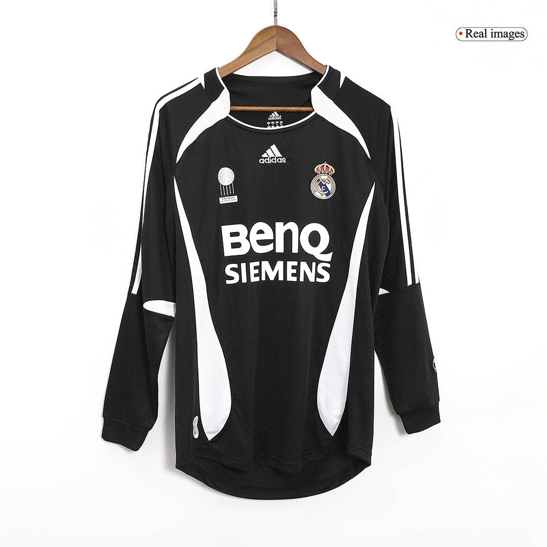Męska Koszulka Retro Wyjazdowa Real Madrid RAUL #7 2006/07 z Długim Rękawem - Topowe Koszulki Pilkarskie Sklep Internetowy